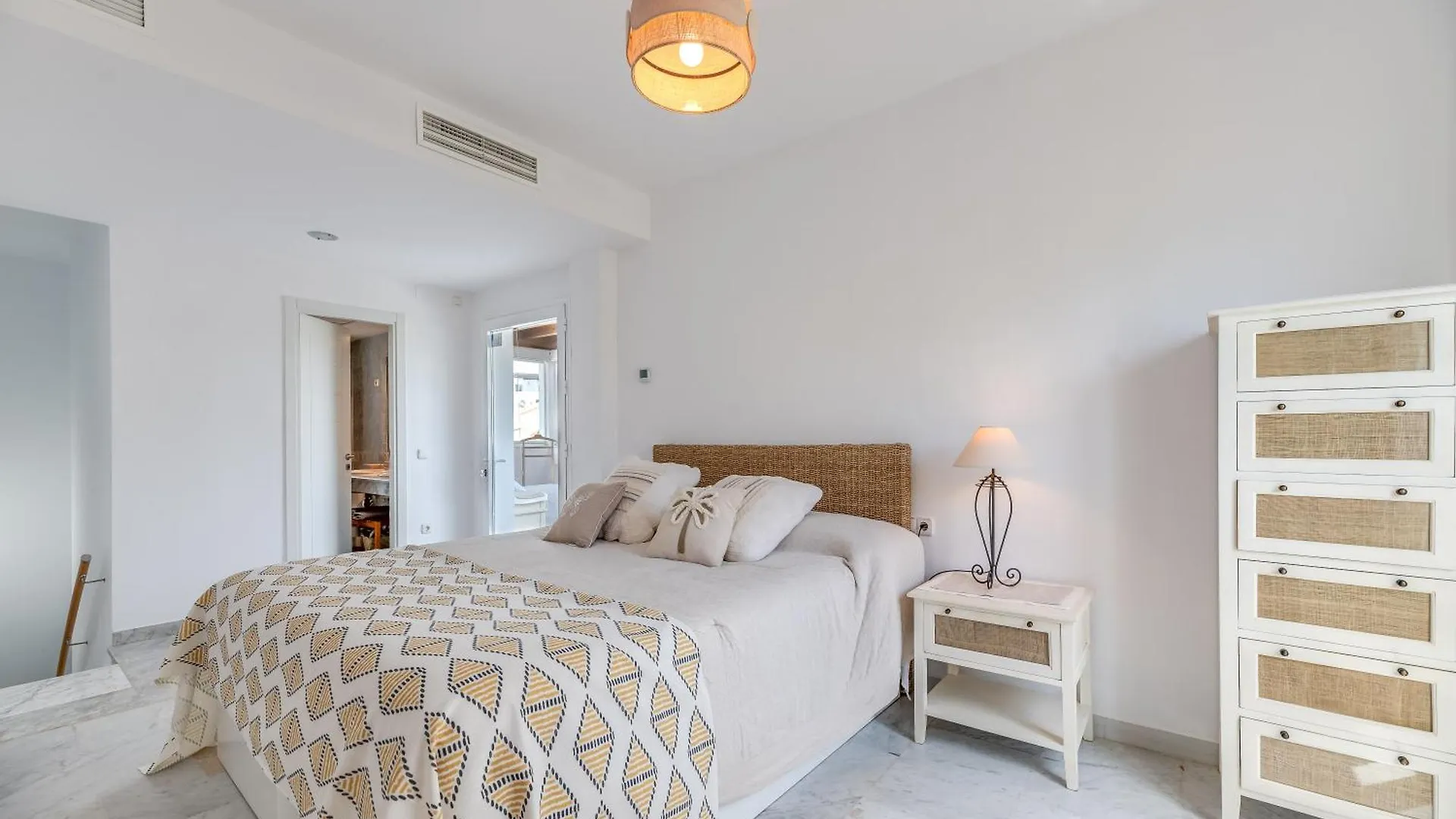 Marbella Villa Monteros